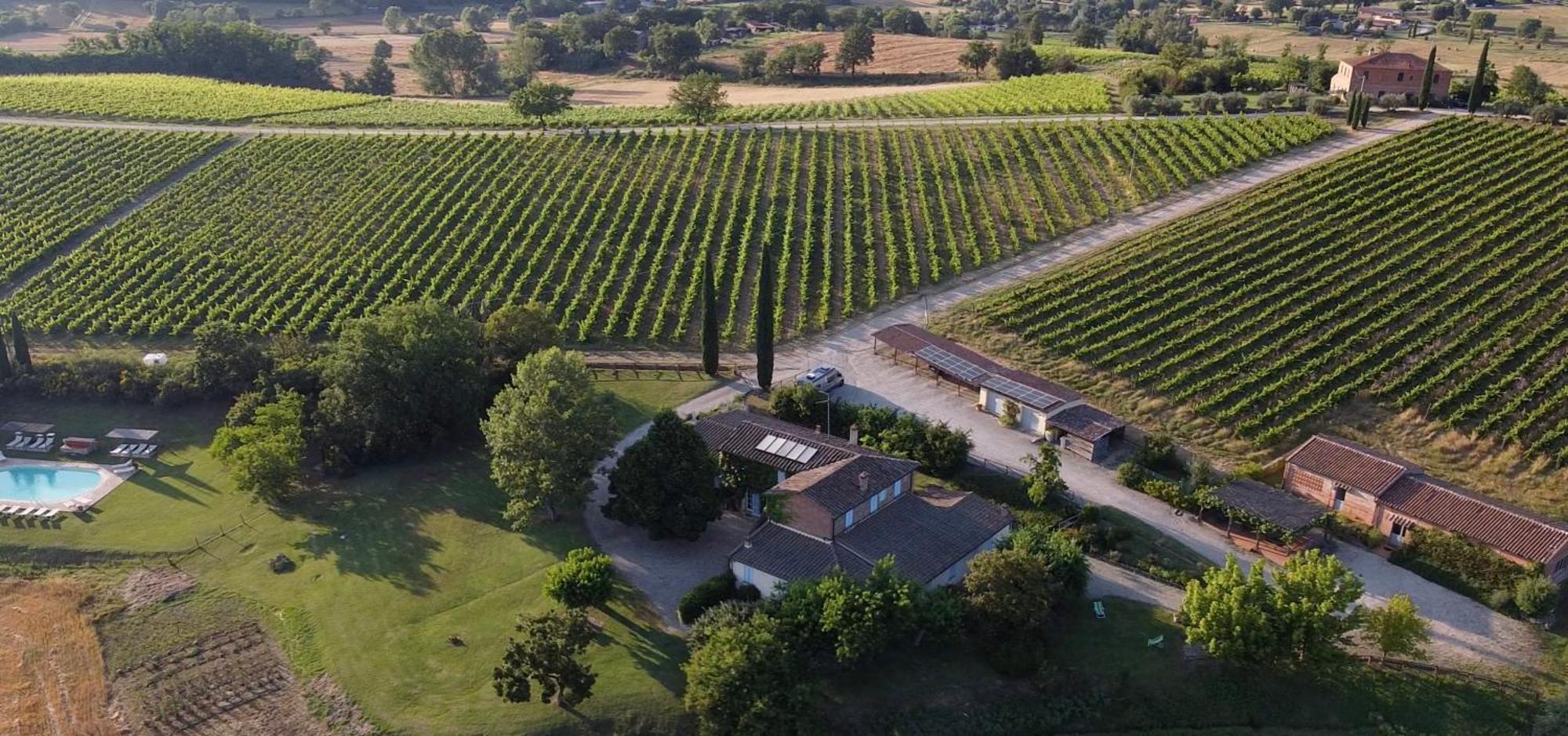 Agriturismo Fattoria Santa Vittoria Pozzo  エクステリア 写真