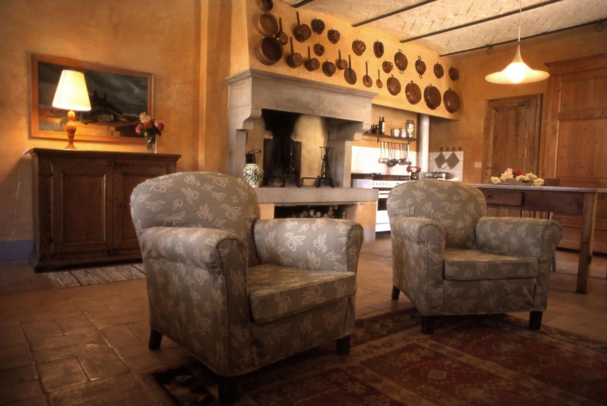 Agriturismo Fattoria Santa Vittoria Pozzo  エクステリア 写真